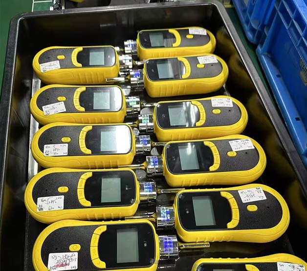 �ռ���������