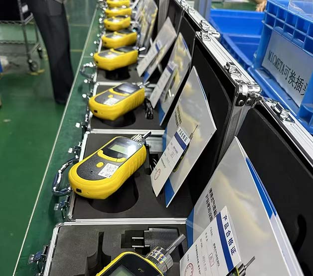 �ռ���������